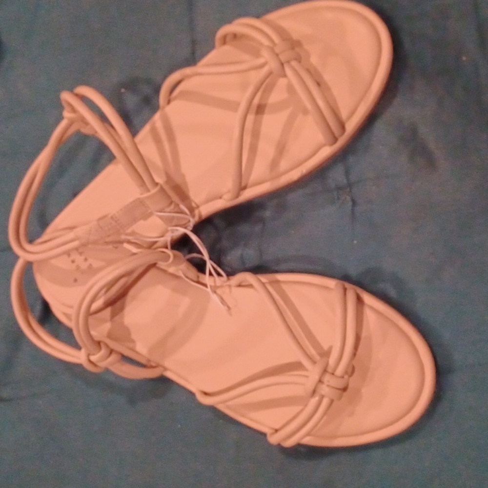 Womens sandles size 10